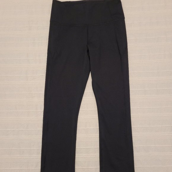 Women's Under Armour Crop Leggings- Black - Picture 5 of 5